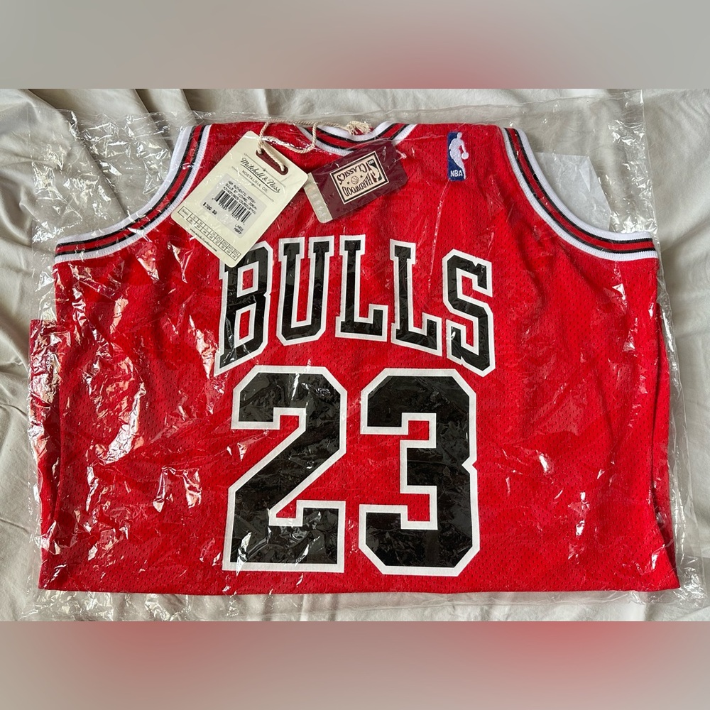 Authentic Michael Jordan M&N 1987-1988 season Jersey.